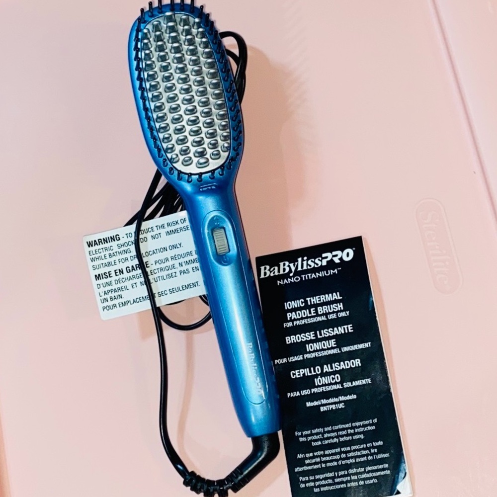 New- BABYLISSPRO-Nanotitanium
IONIC THERMAL PADDLE BRUSH